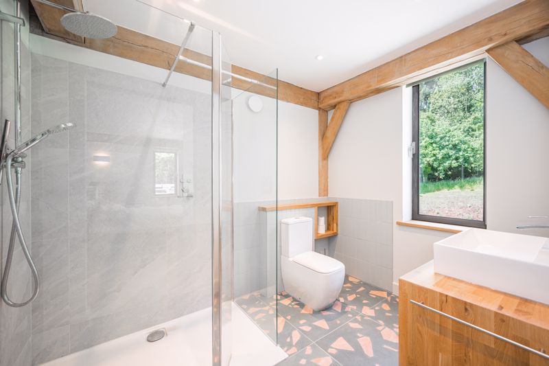En-Suite- click for photo gallery